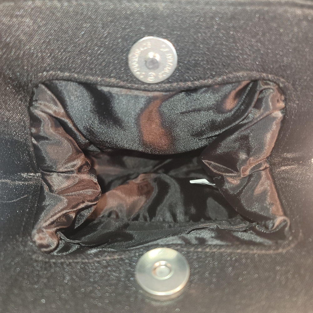 Vintage Style Black Evening Bag with a Beaded Frame and Metal Chain Strap - Picture 4 of 6